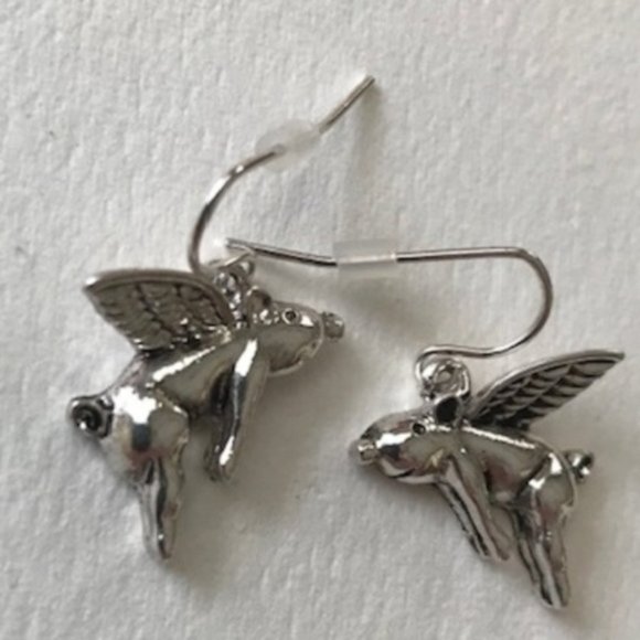 When Pigs Fly Earrings Whimsical New Dangle Hooks - Picture 3 of 10